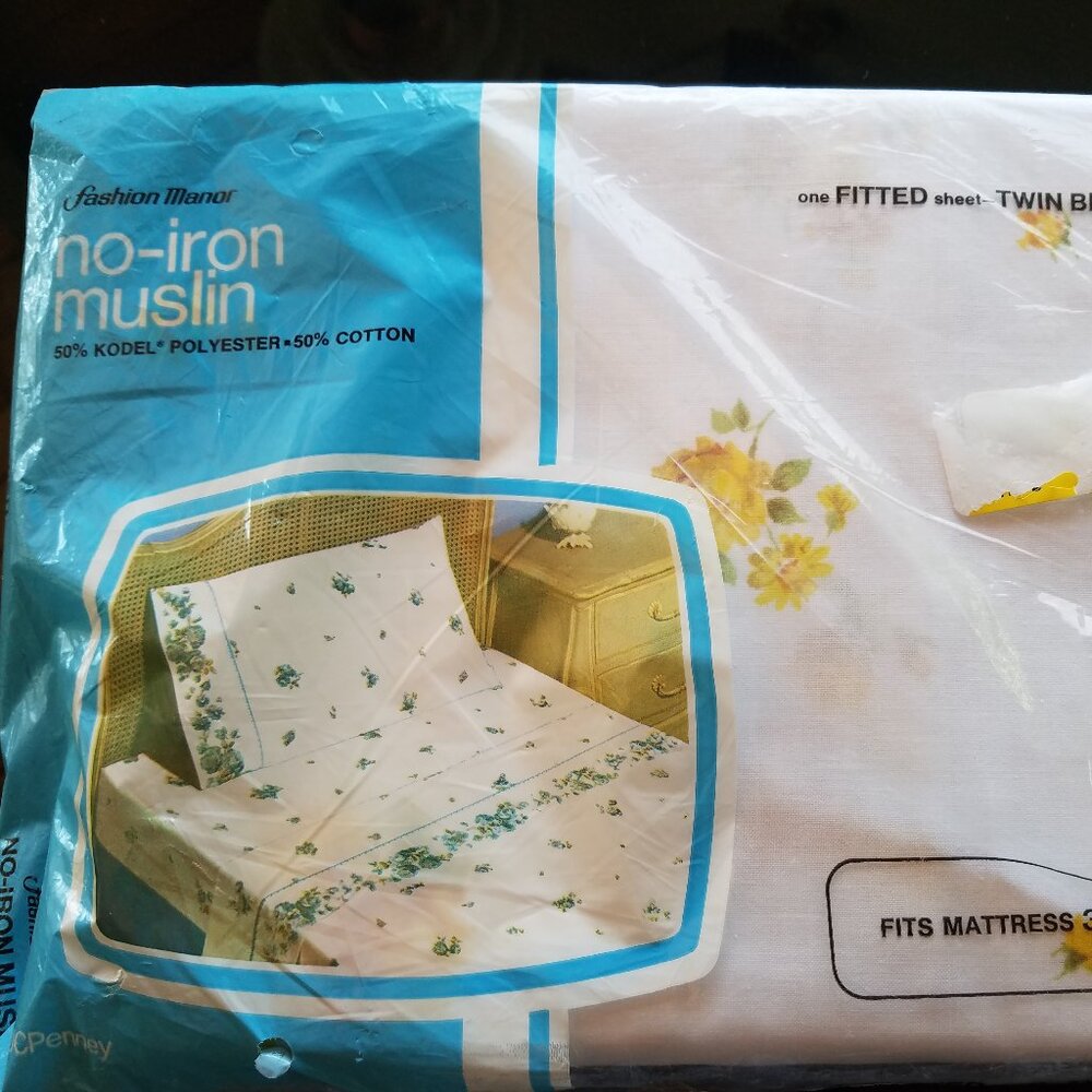Fashion Manor twin fitted sheet yellow floral nip vintage